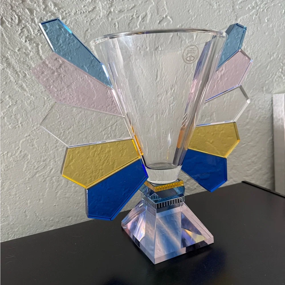 Luxury Sculptural Crystal Vase by Reflections Copenhagen – Neiman Marcus Excl